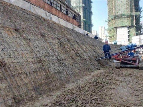 观山湖建筑边坡支护